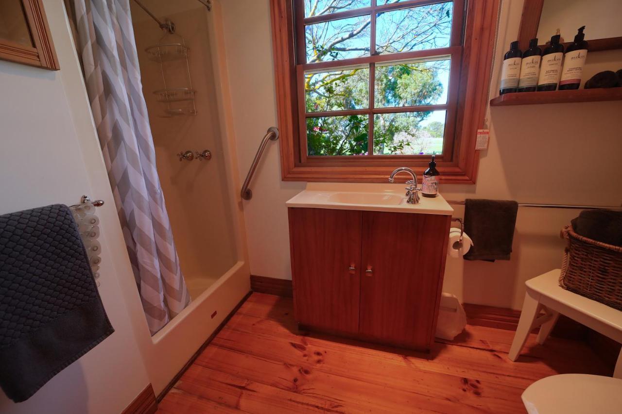 Cherry Plum Cottages Port Fairy Eksteriør billede