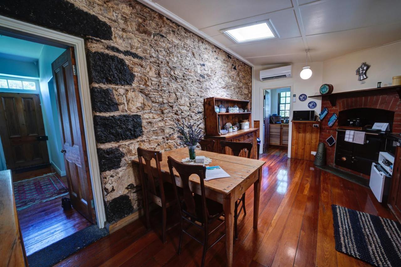 Cherry Plum Cottages Port Fairy Eksteriør billede