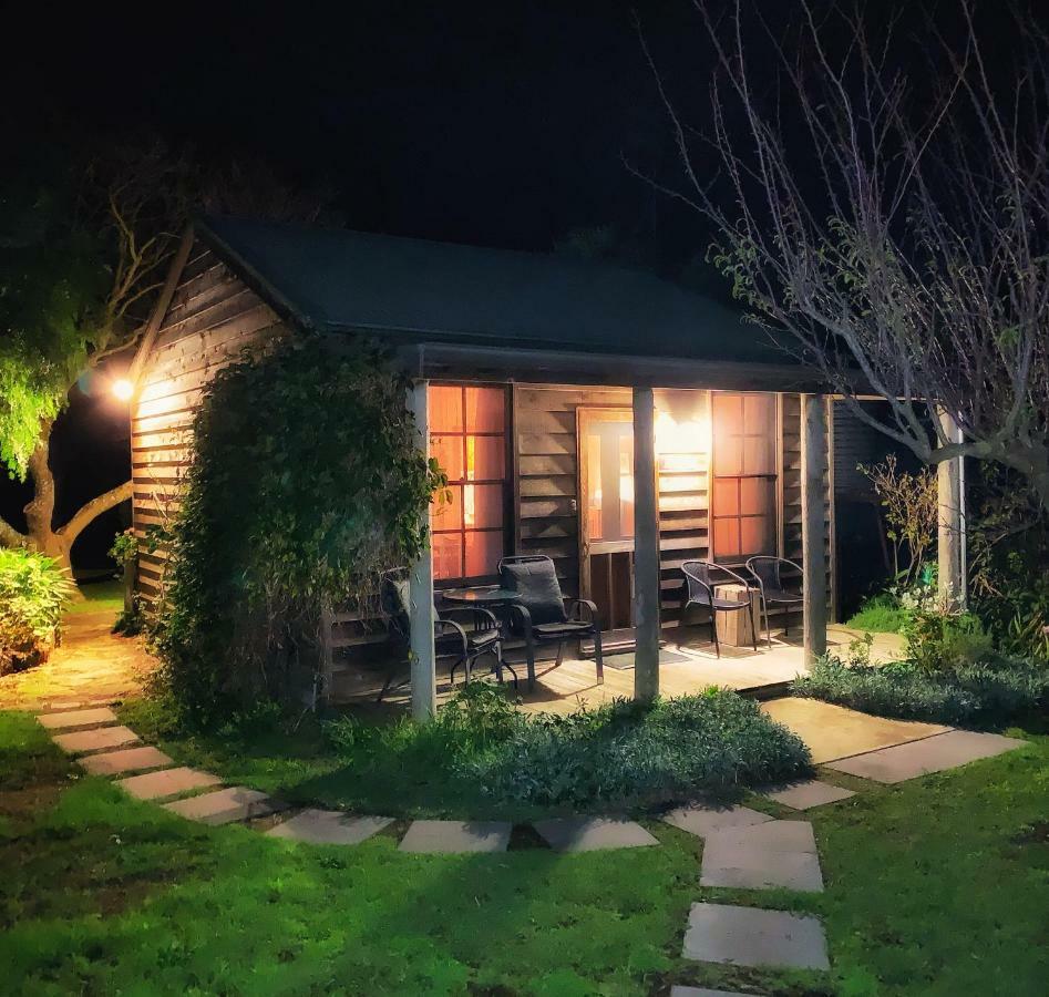 Cherry Plum Cottages Port Fairy Eksteriør billede
